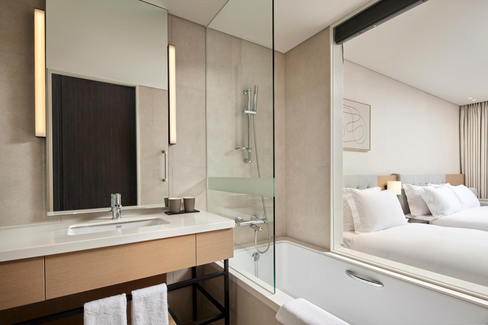 Hotel Shilla Expo Station *